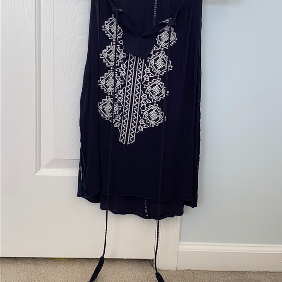 Patterned Tank Top - Picture 2 of 2